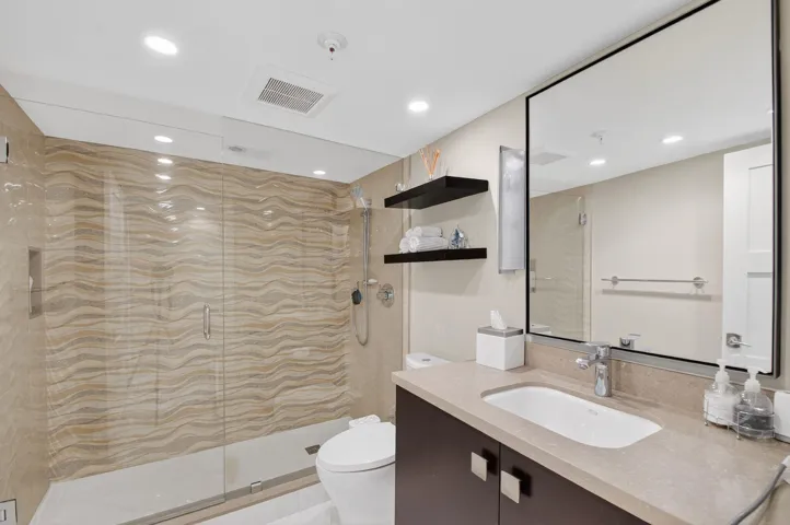 2nd Bathroom