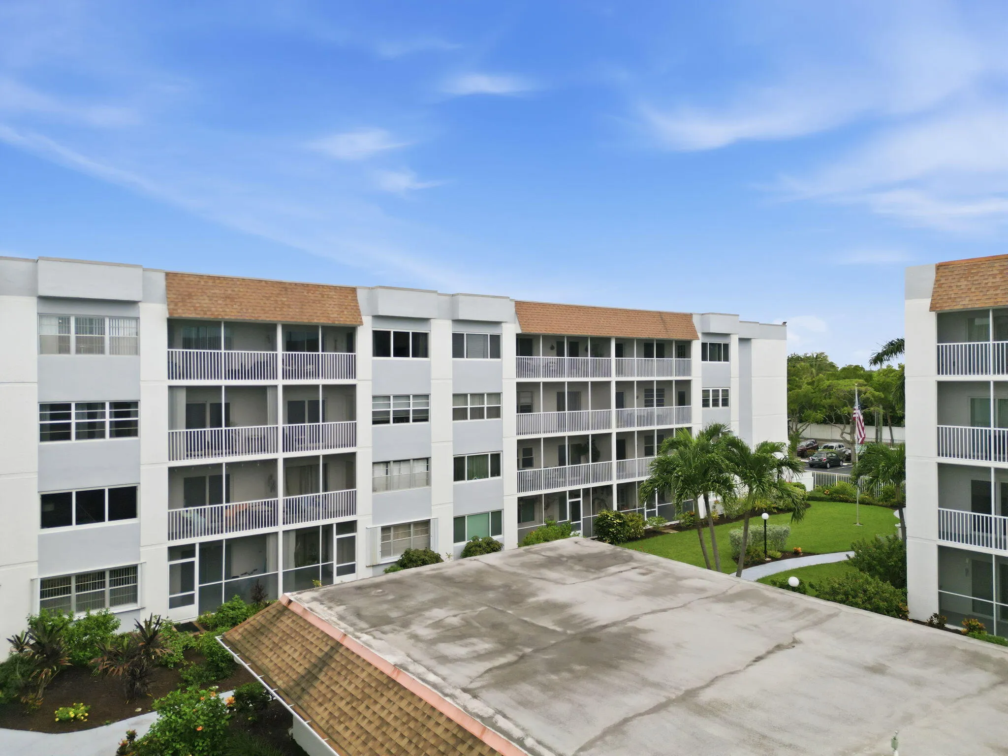 42-web-or-mls-1516_S_Lakeside_Dr_Unit_40