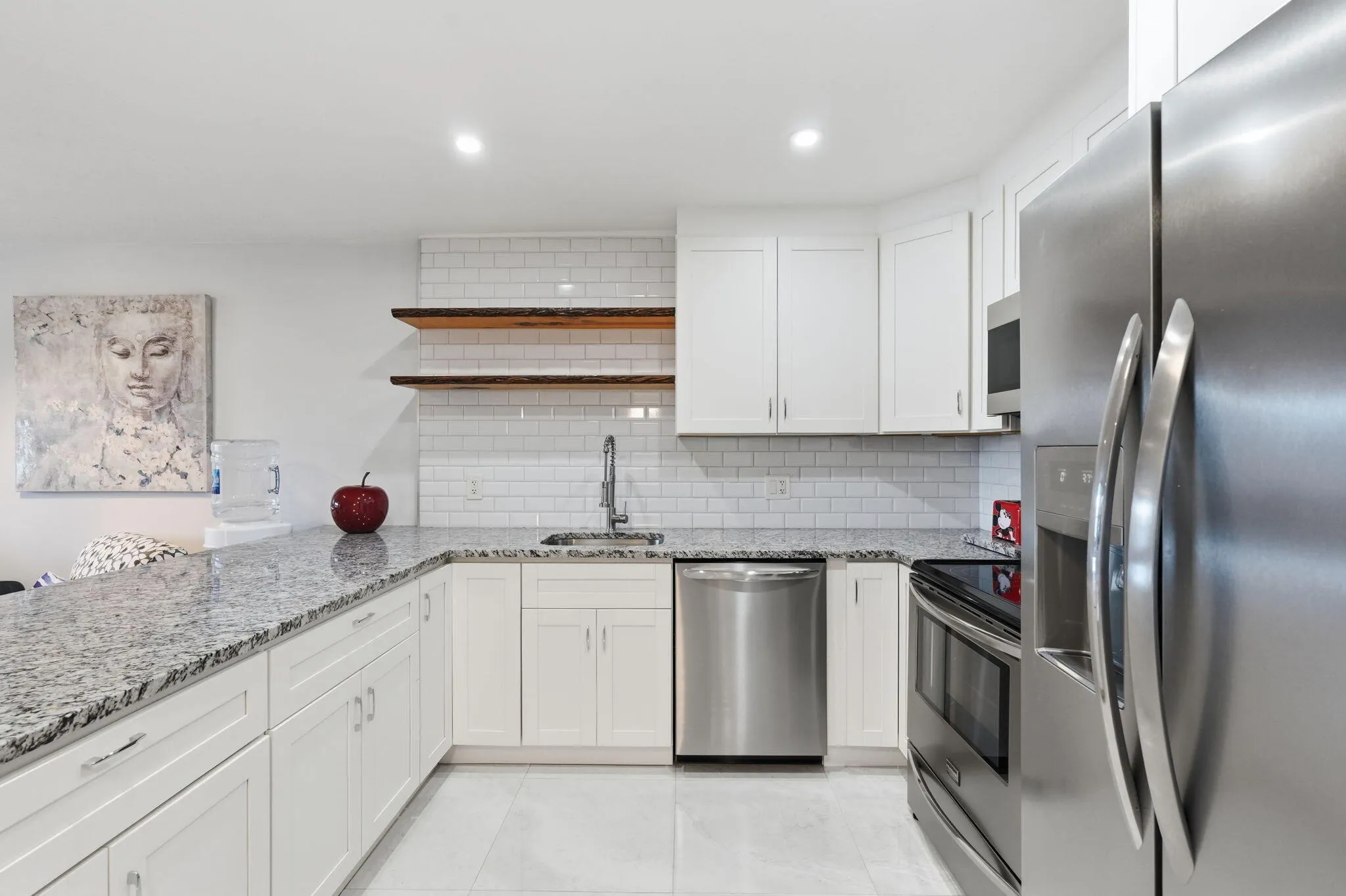 18-web-or-mls-1516_S_Lakeside_Dr_Unit_40