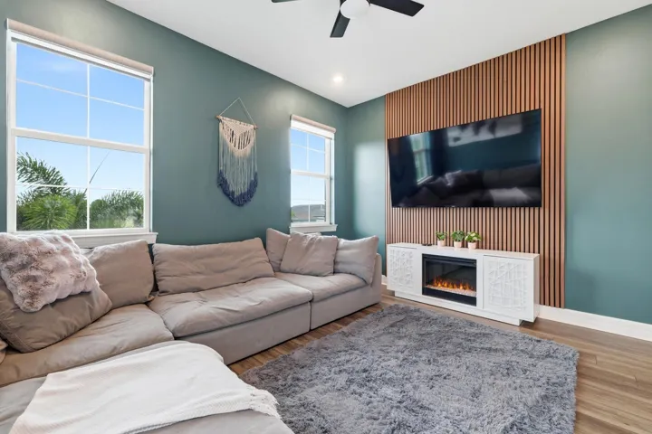 12530 Triumph Lane