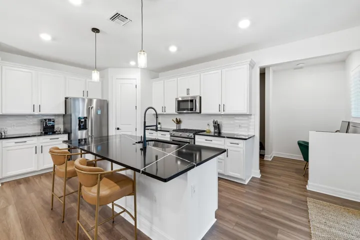 12530 Triumph Lane