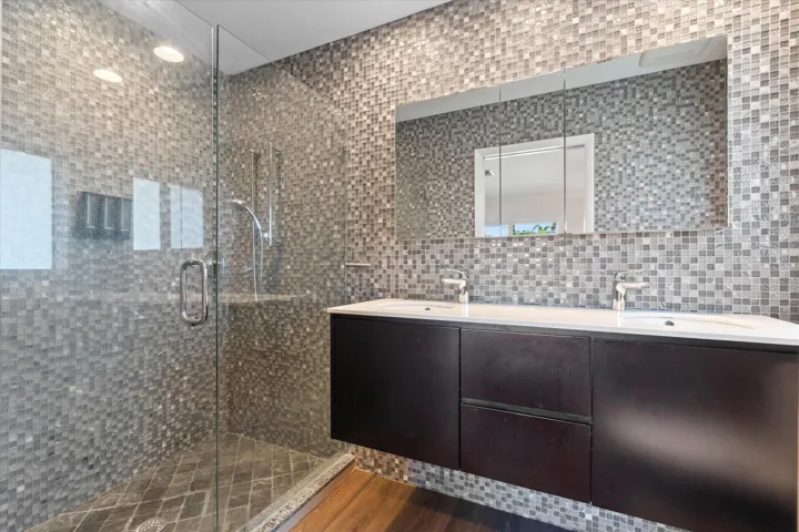 26-4410 NE 24th Ave Light House Point, F