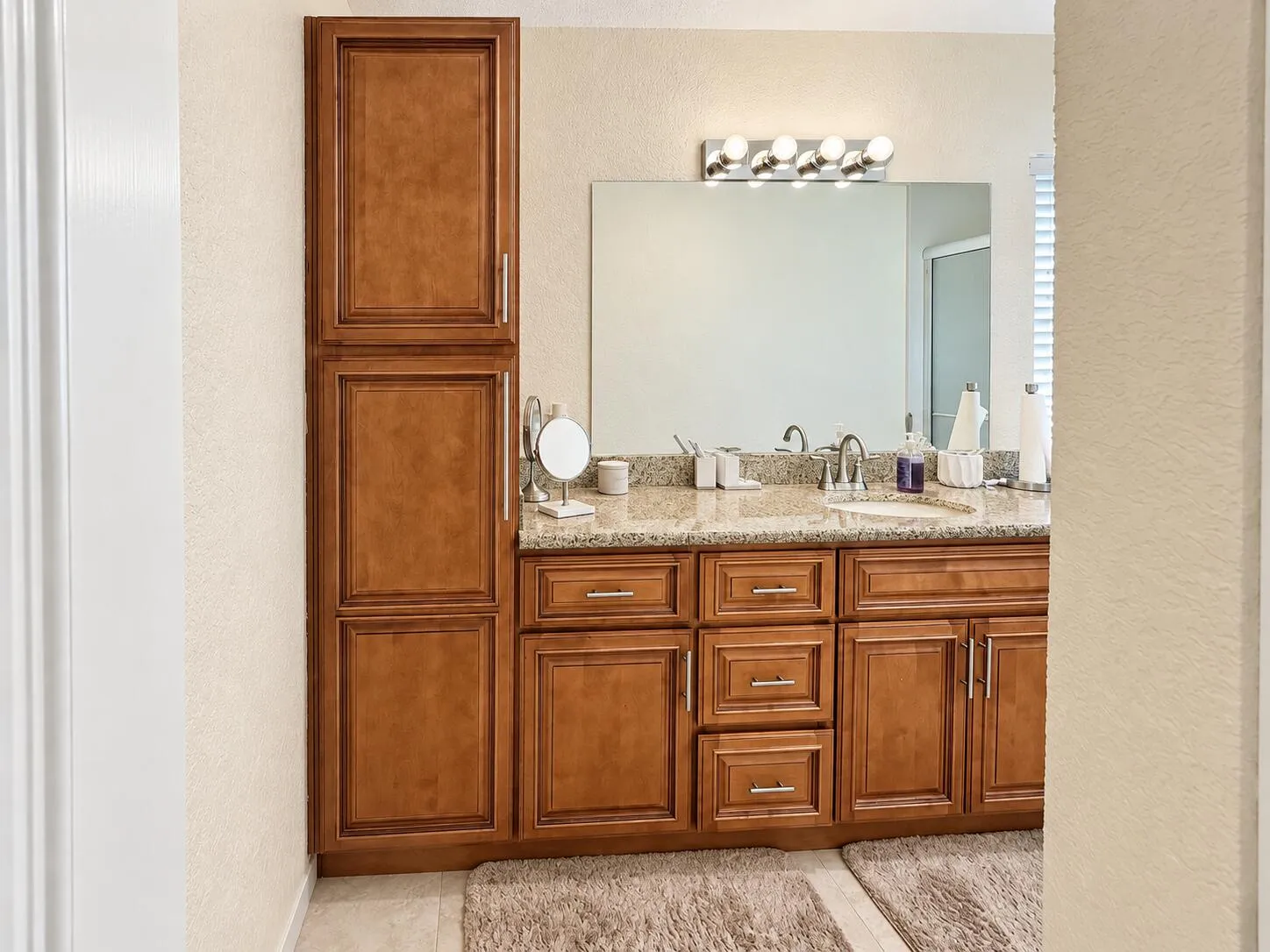 33 Guest Bath 1