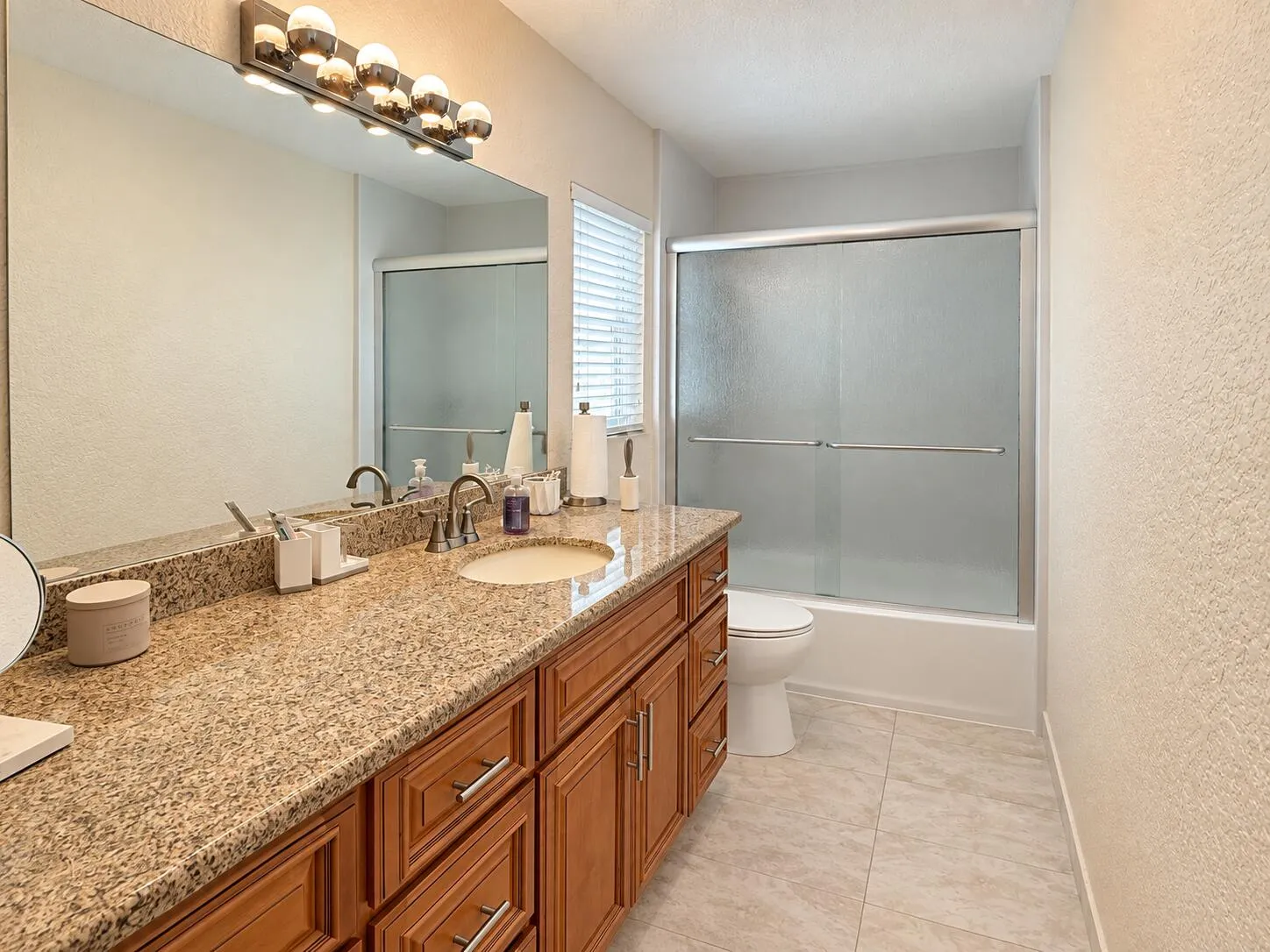 34 Guest Bathroom