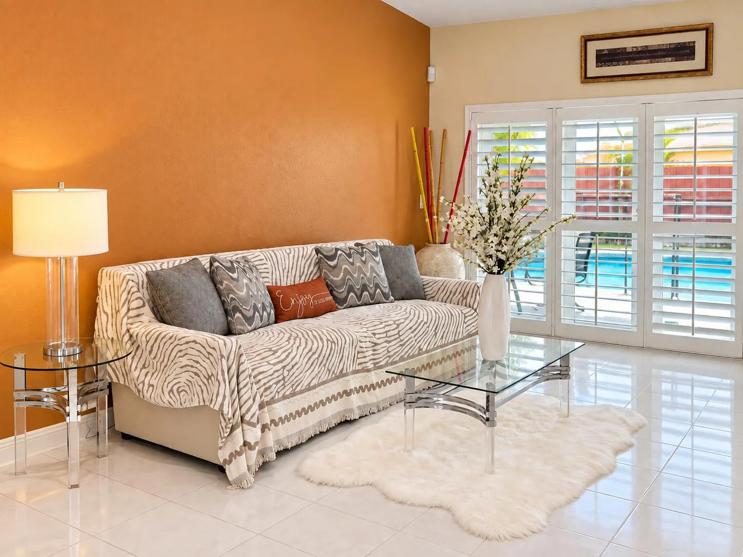 10 Living Room 1