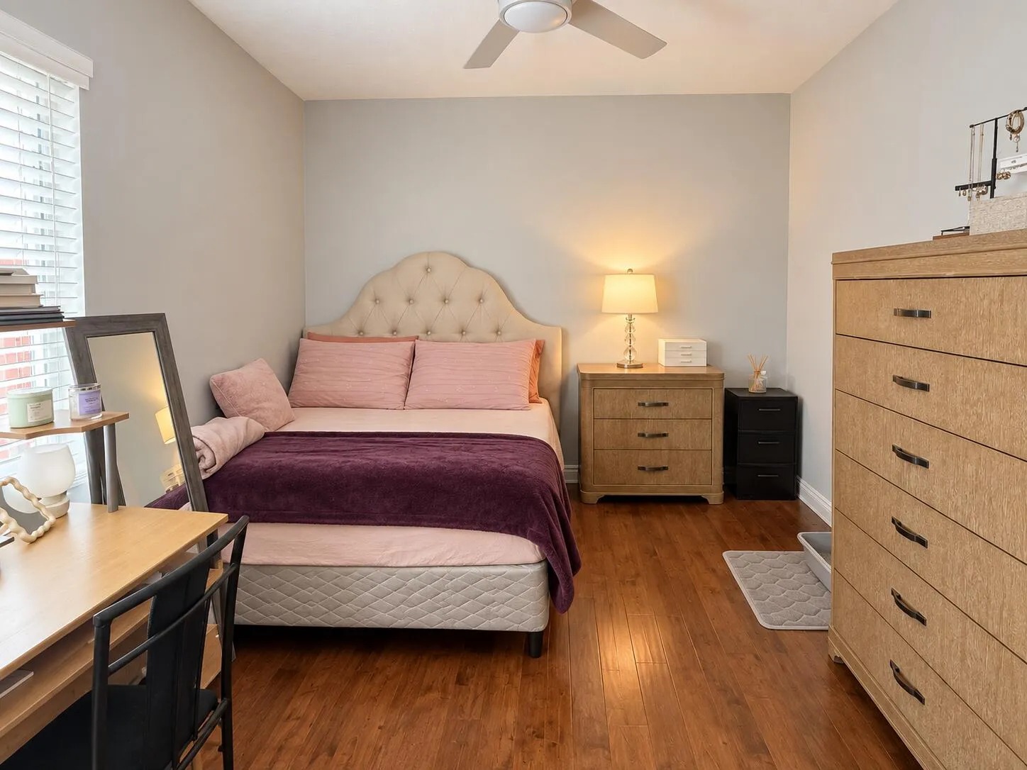 31 Bedroom 6