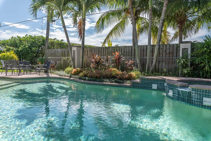 Resort Style Pool with Tropical Oasis