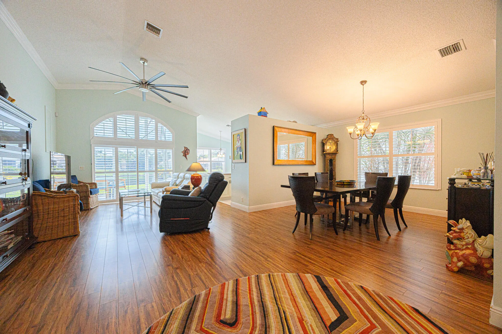 153A0120-HDR