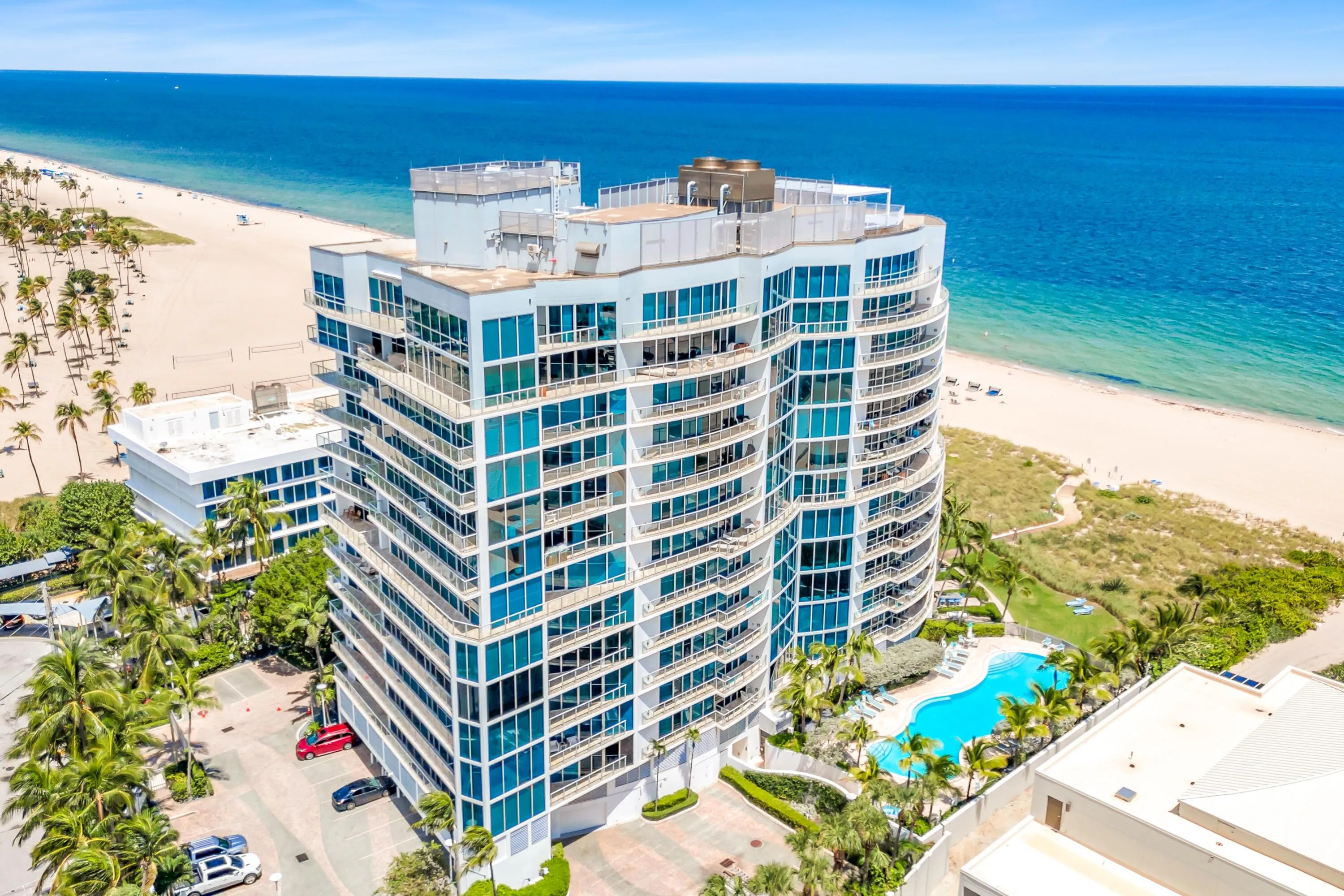 1200 HOLIDAY DR #902-76