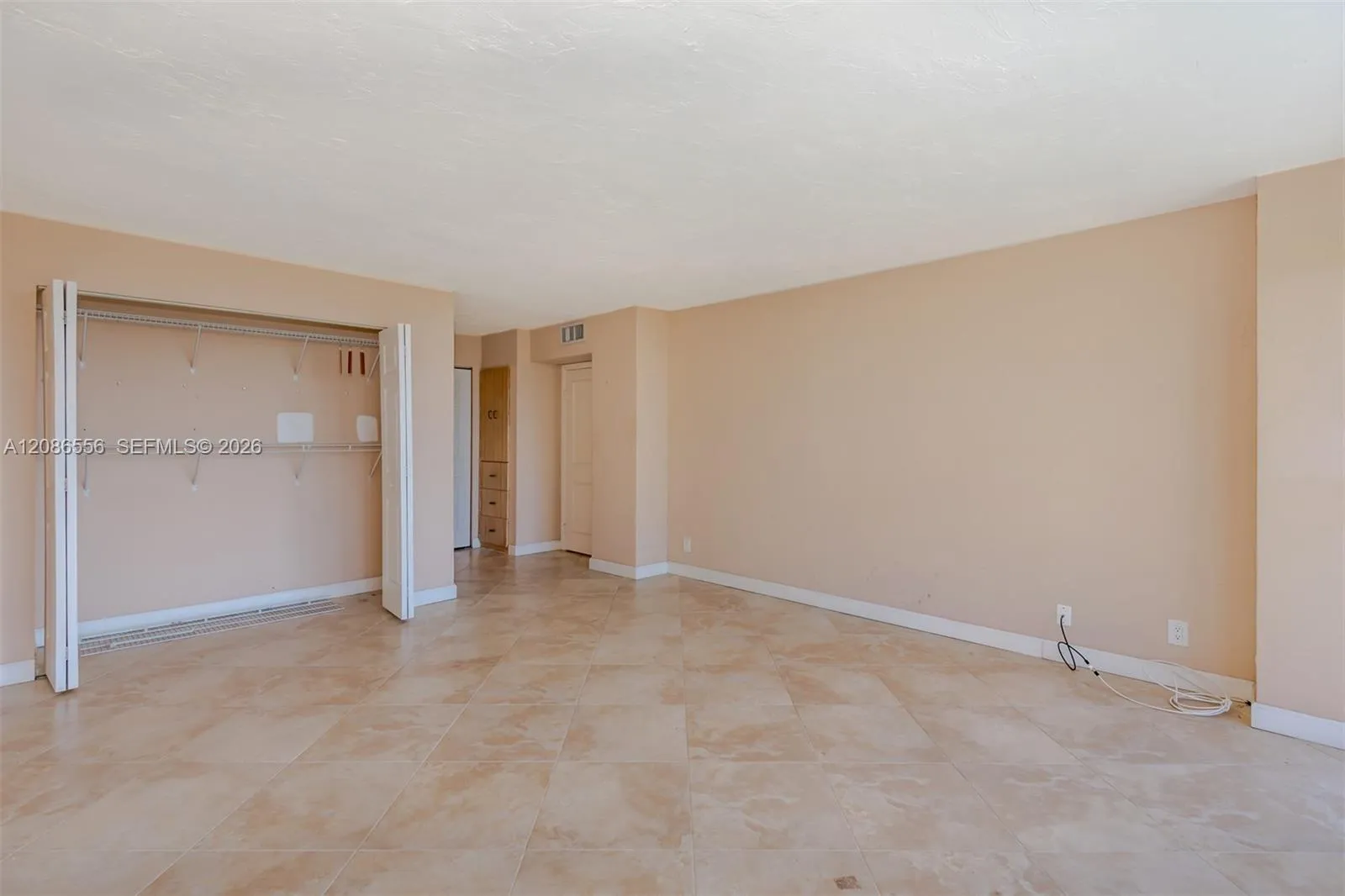 Photo is unfurnished/ pre-tenant