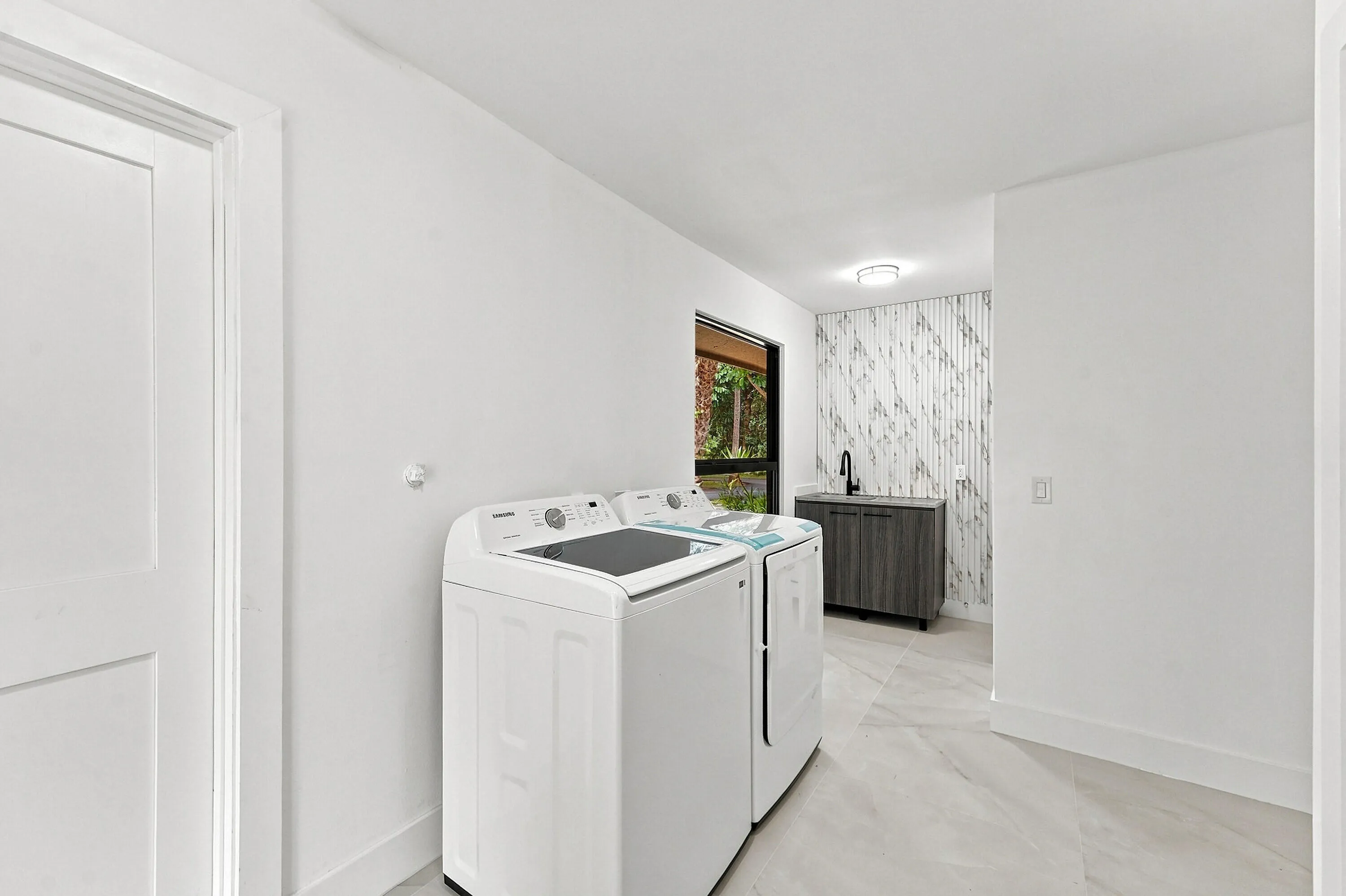 2026 New High Efficiency W/D and Laundry Tub