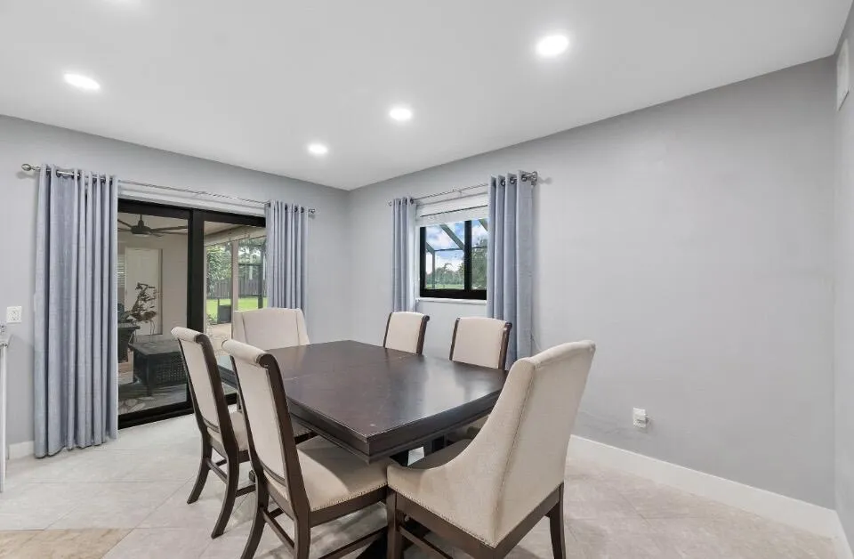 KITCHEN DINING