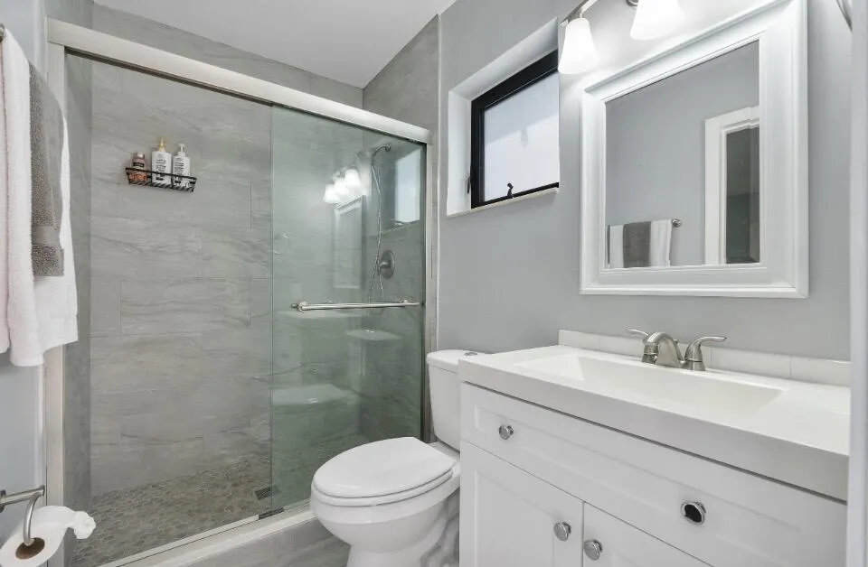 2ND MASTER BATH