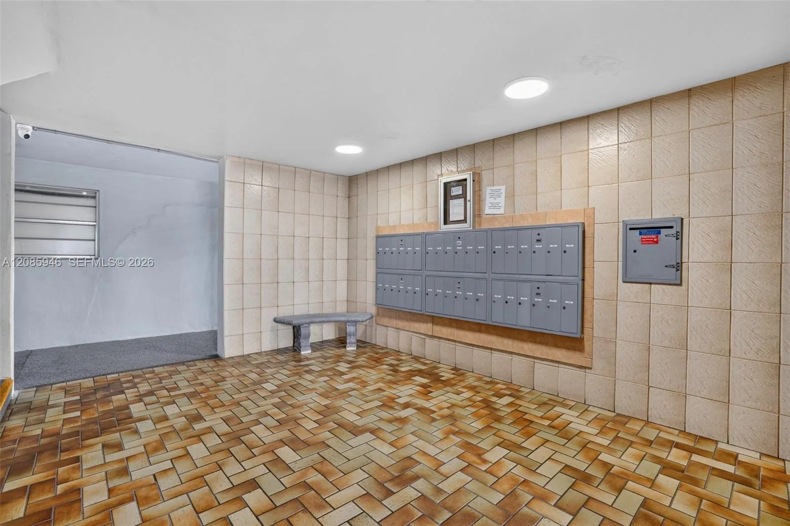 Photo 34