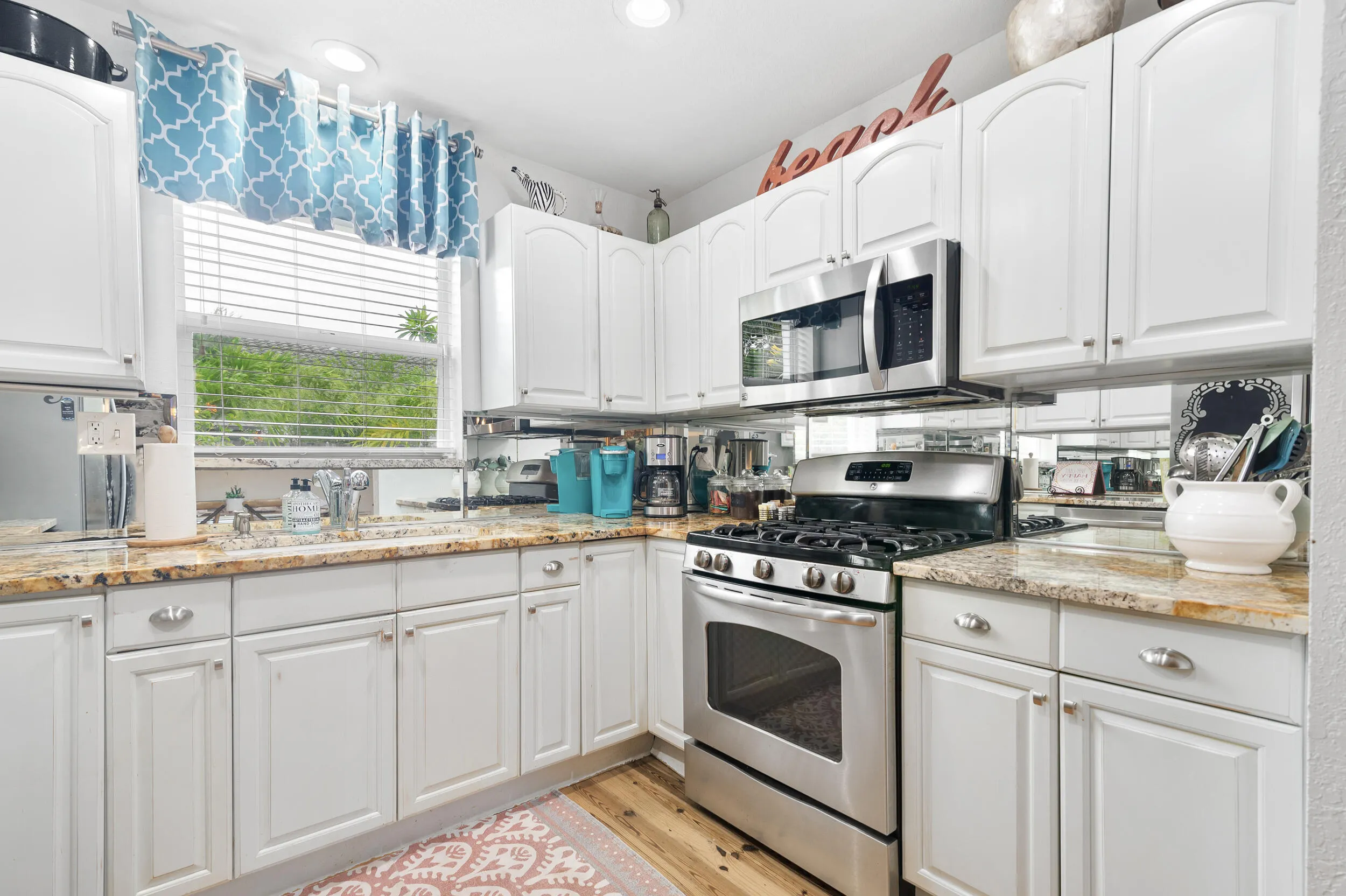 The Palm Oasis in LWB - Kitchen (1)