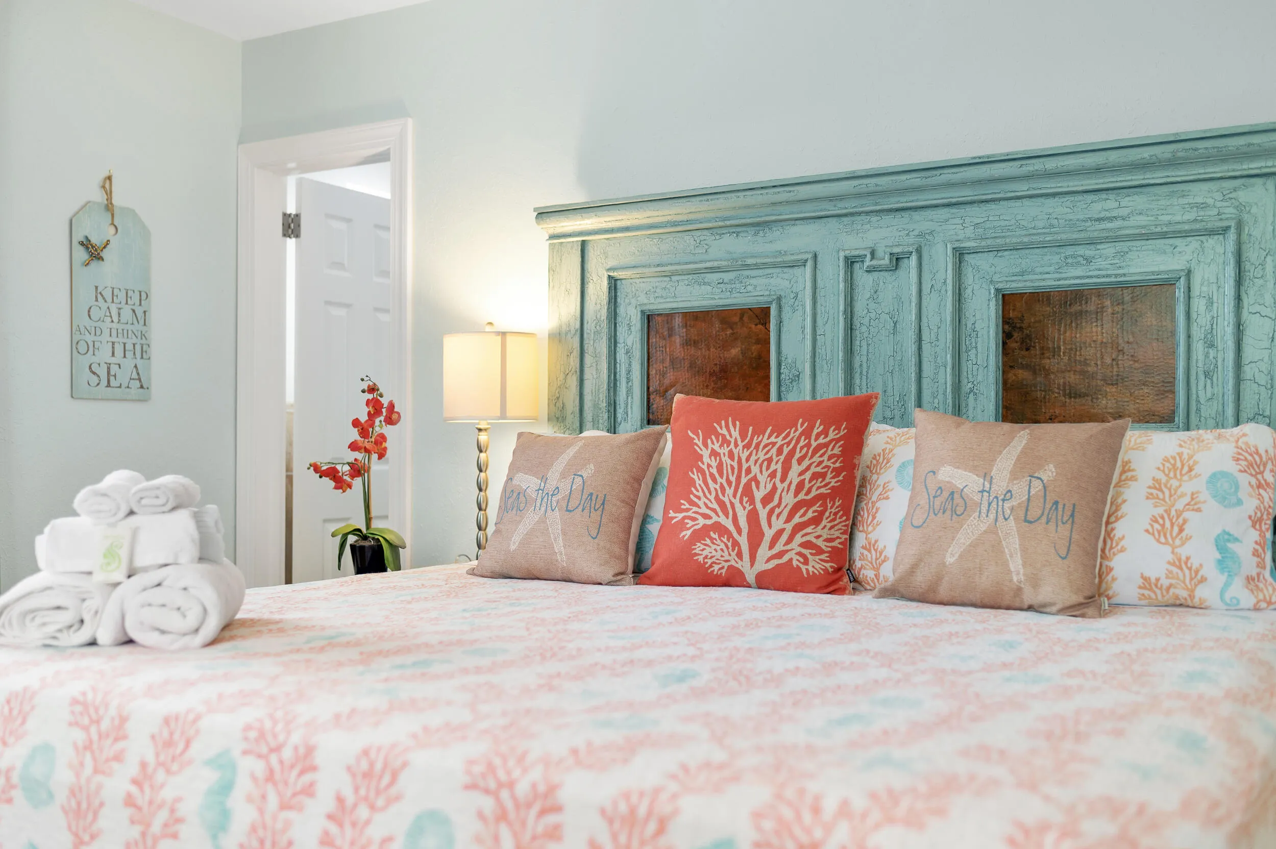 The Palm Oasis in LWB - Bedroom (1)