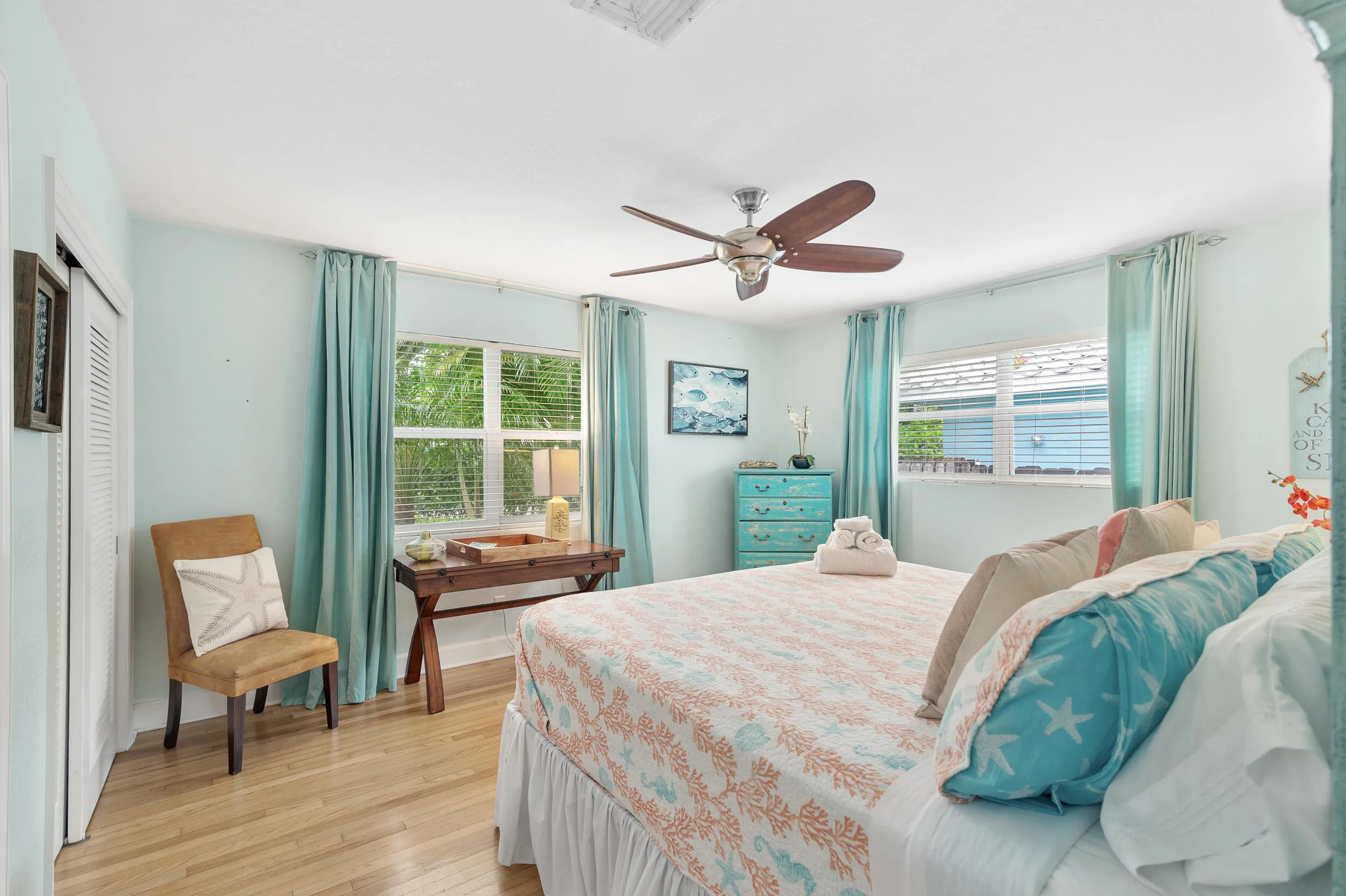 The Palm Oasis in LWB - Bedroom