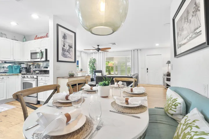 The Palm Oasis in LWB - Dining araea