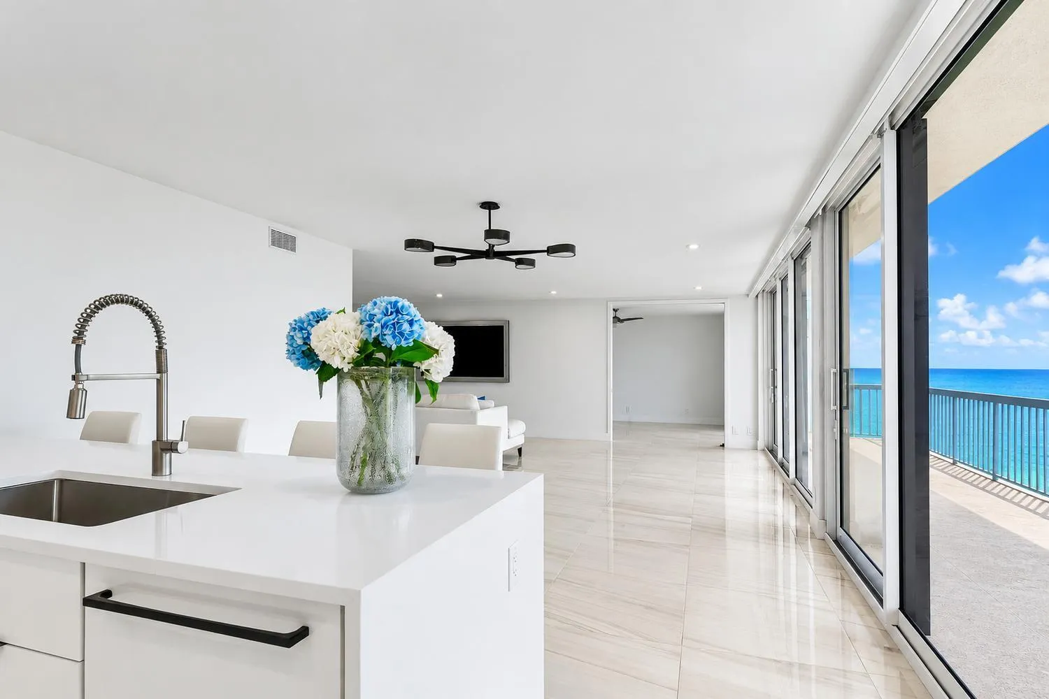 058-069-kitchenbalcony-1500x1000