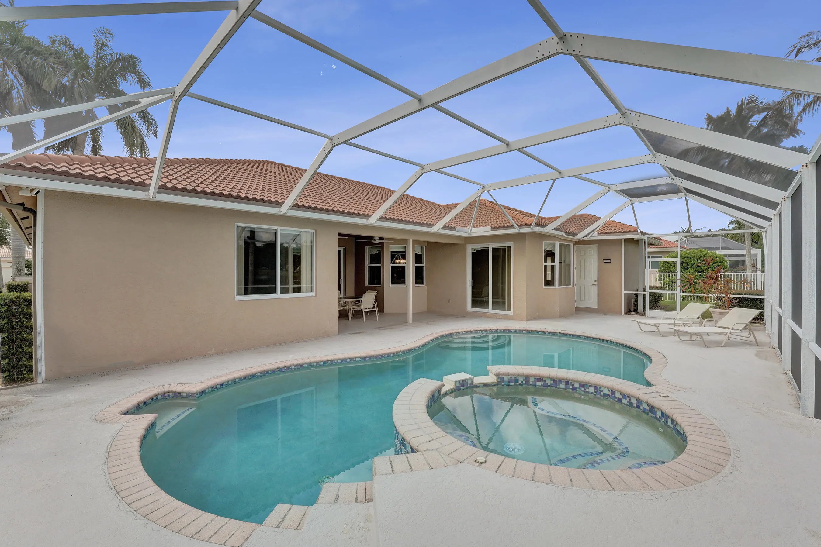Screened patio and pool
