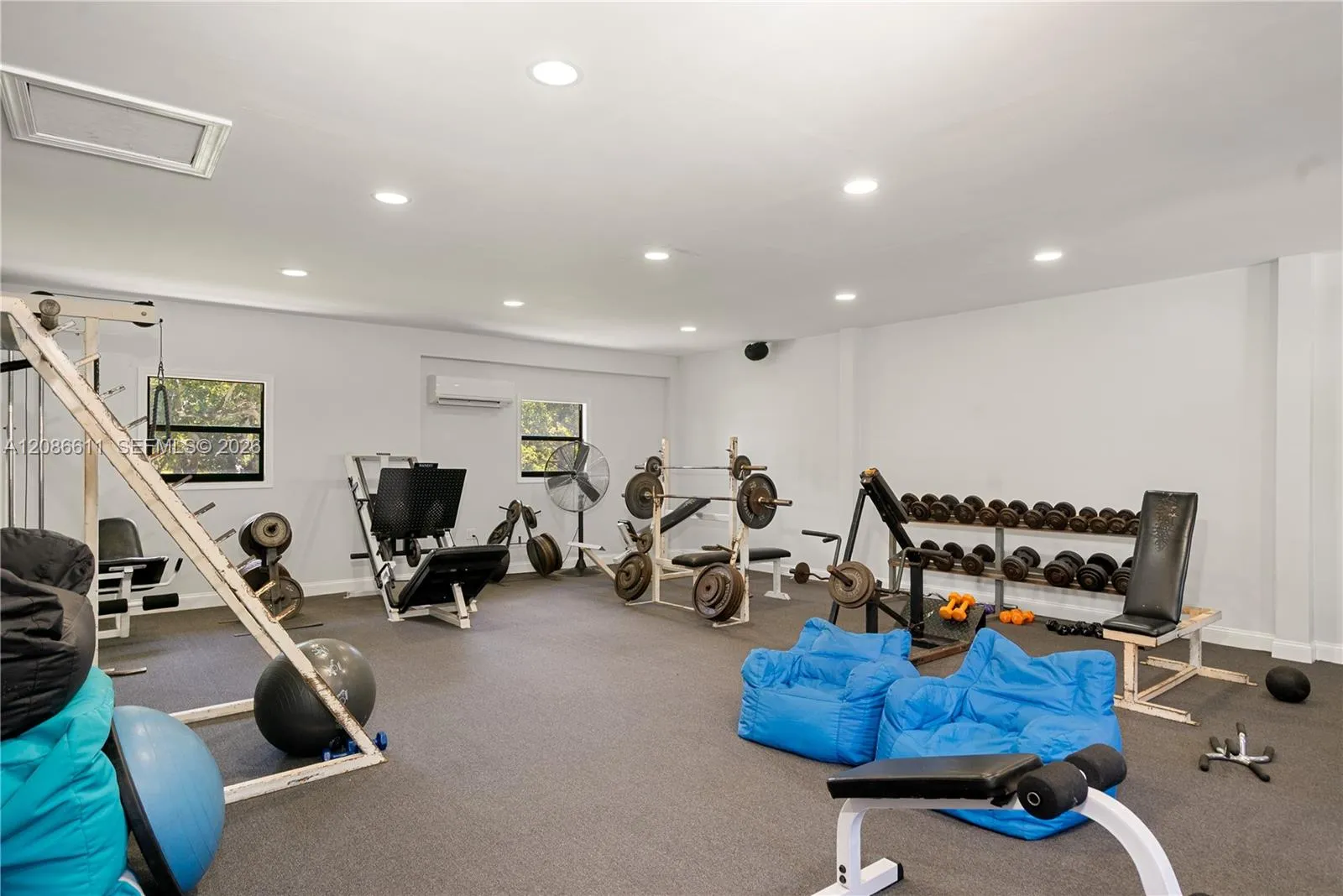 Property photo 37