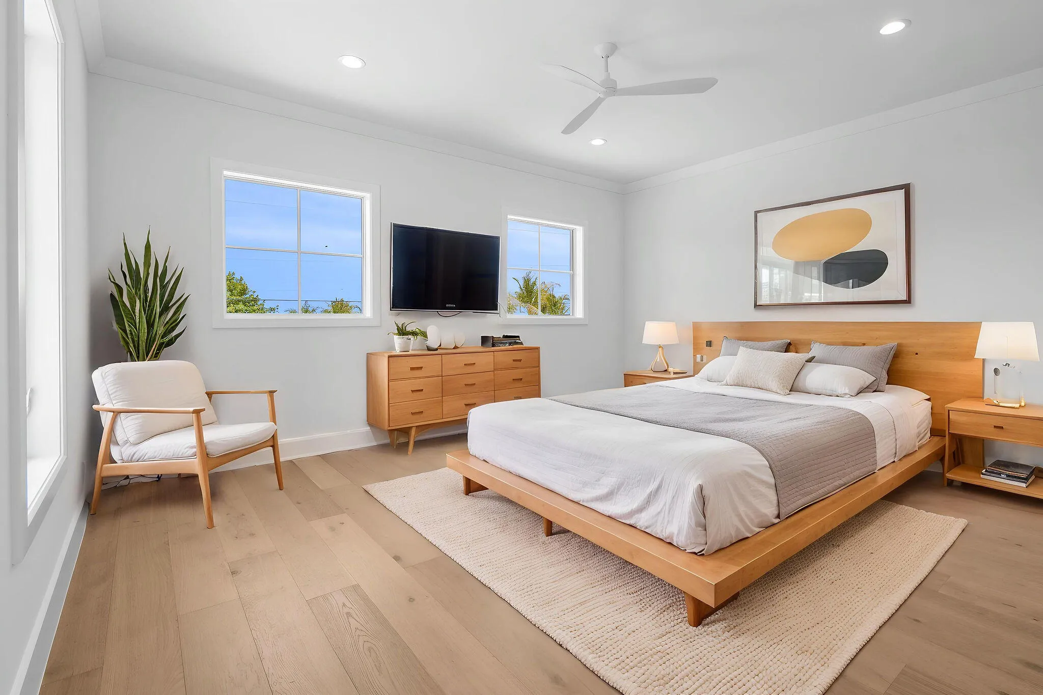 UpstairsBedroom01VS01