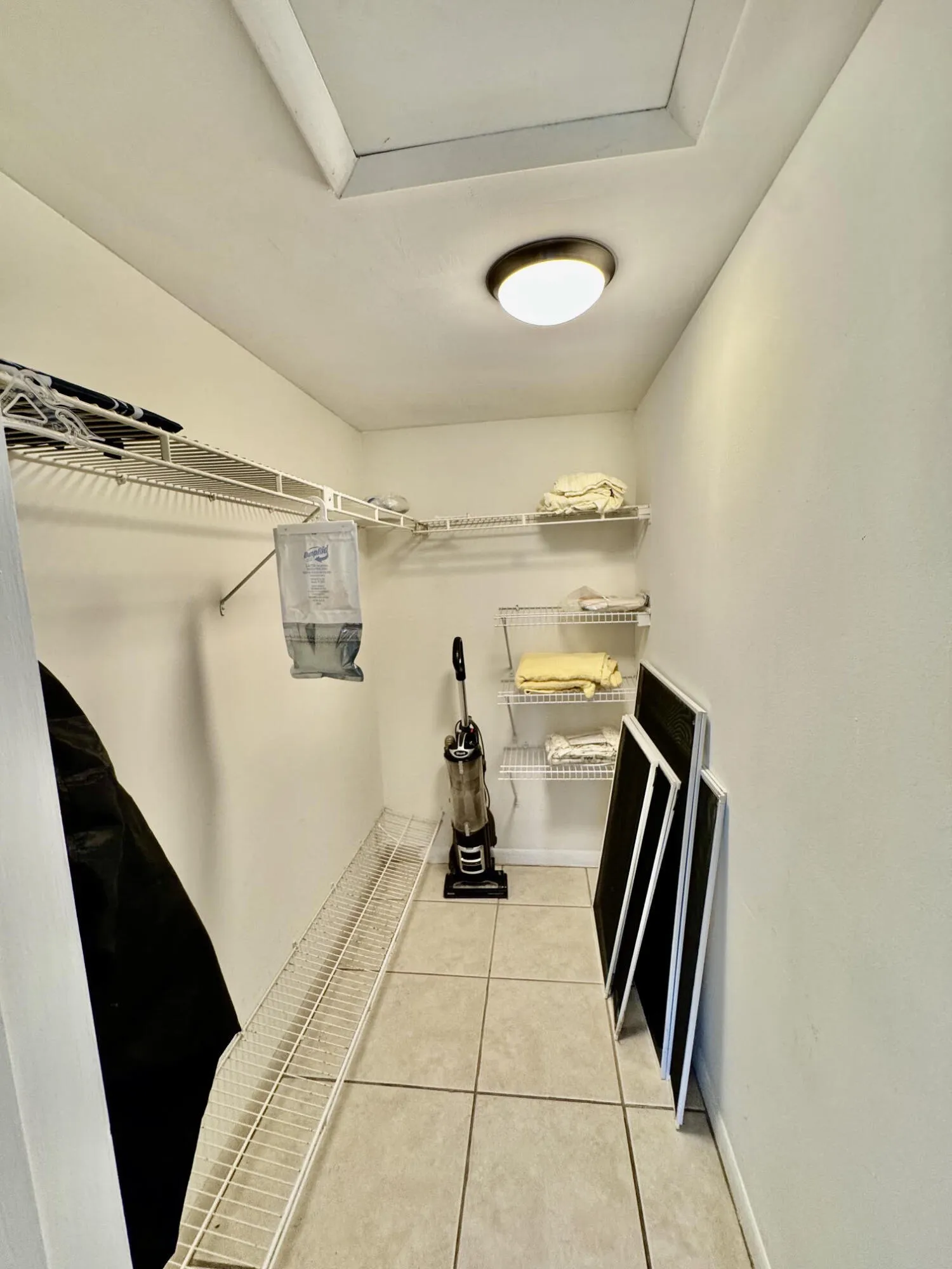 Walk in closet