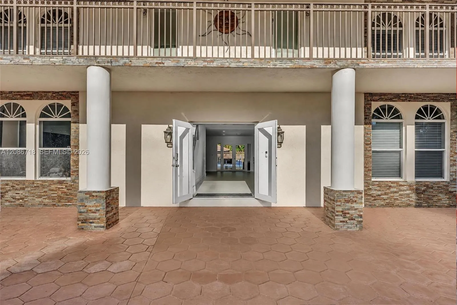 ENTRANCE VIEW
