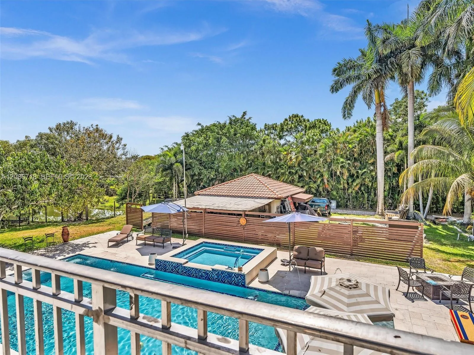 POOL, POND AND YARD