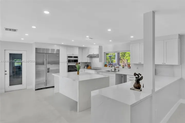 KITCHEN VIEW - 14 FT X 19 FT