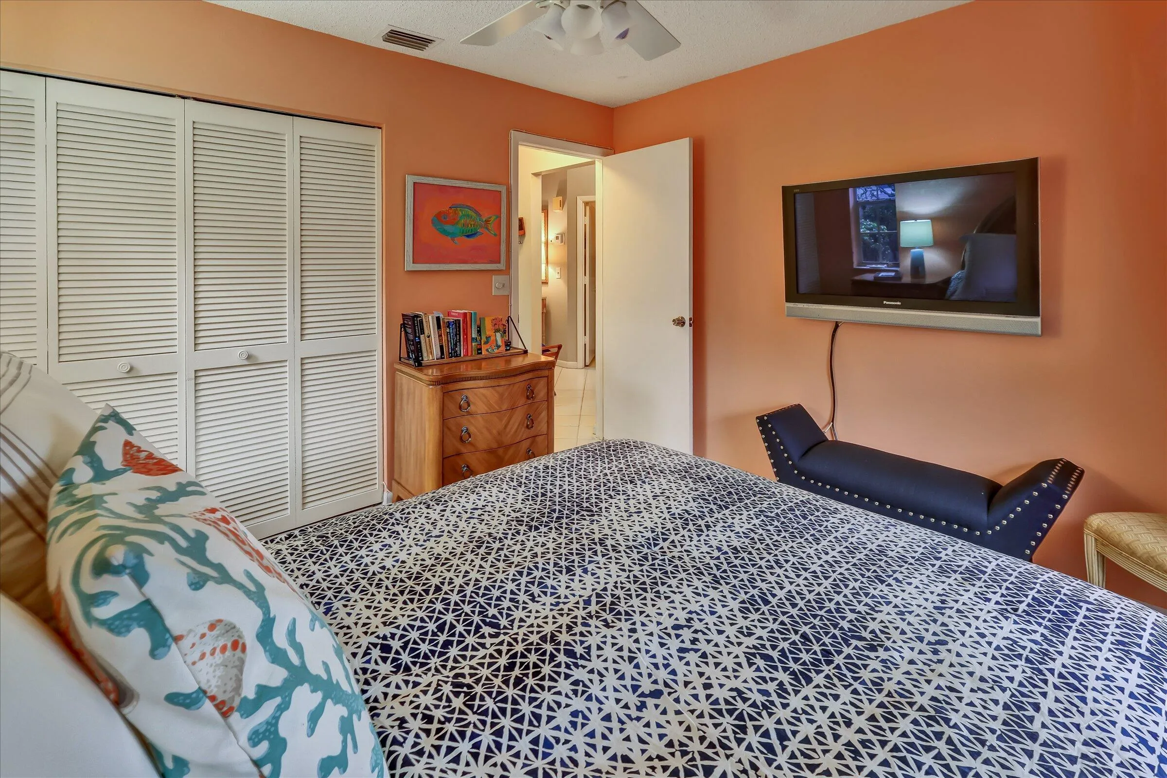 2nd bedroom