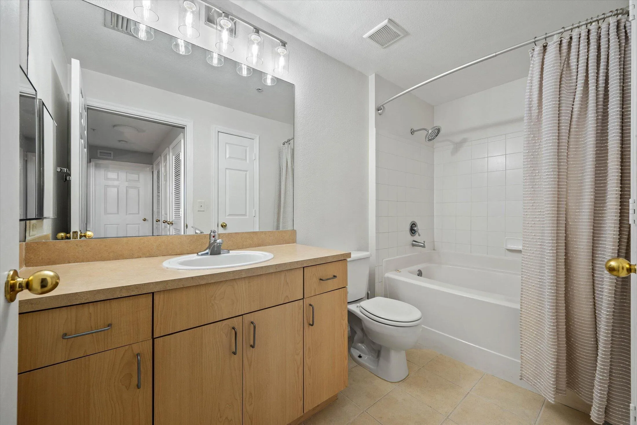 15-533 NE 3rd Ave #310, Fort Lauderdale
