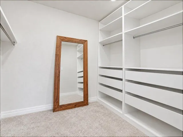 20-Bedroom3-Closet