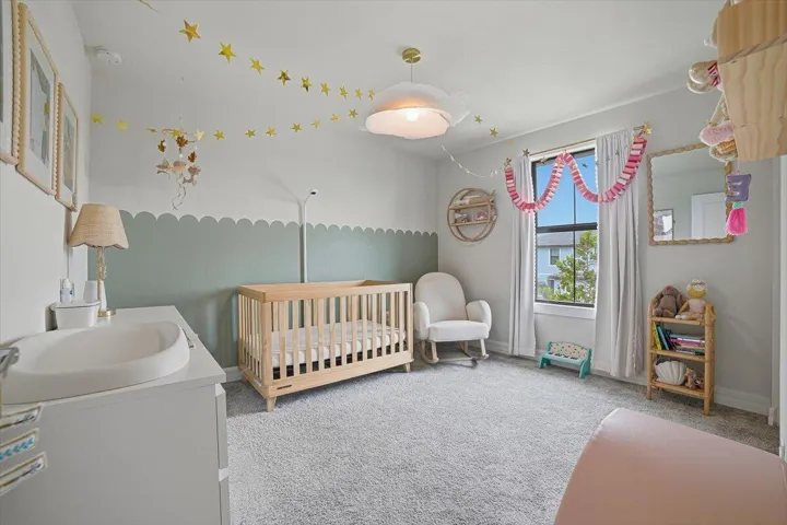 14-Bedroom2