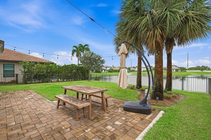 07-Backyard-B