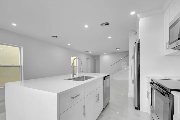 13-web-or-mls-House (13)