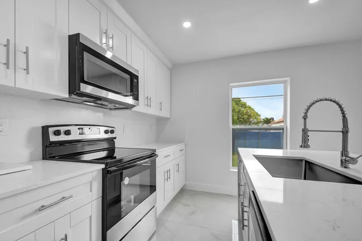 12-web-or-mls-House (12)