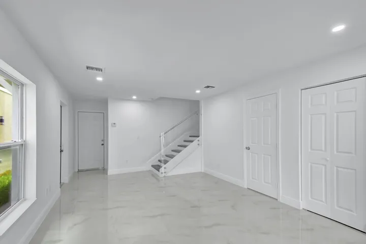 8-web-or-mls-House (8)