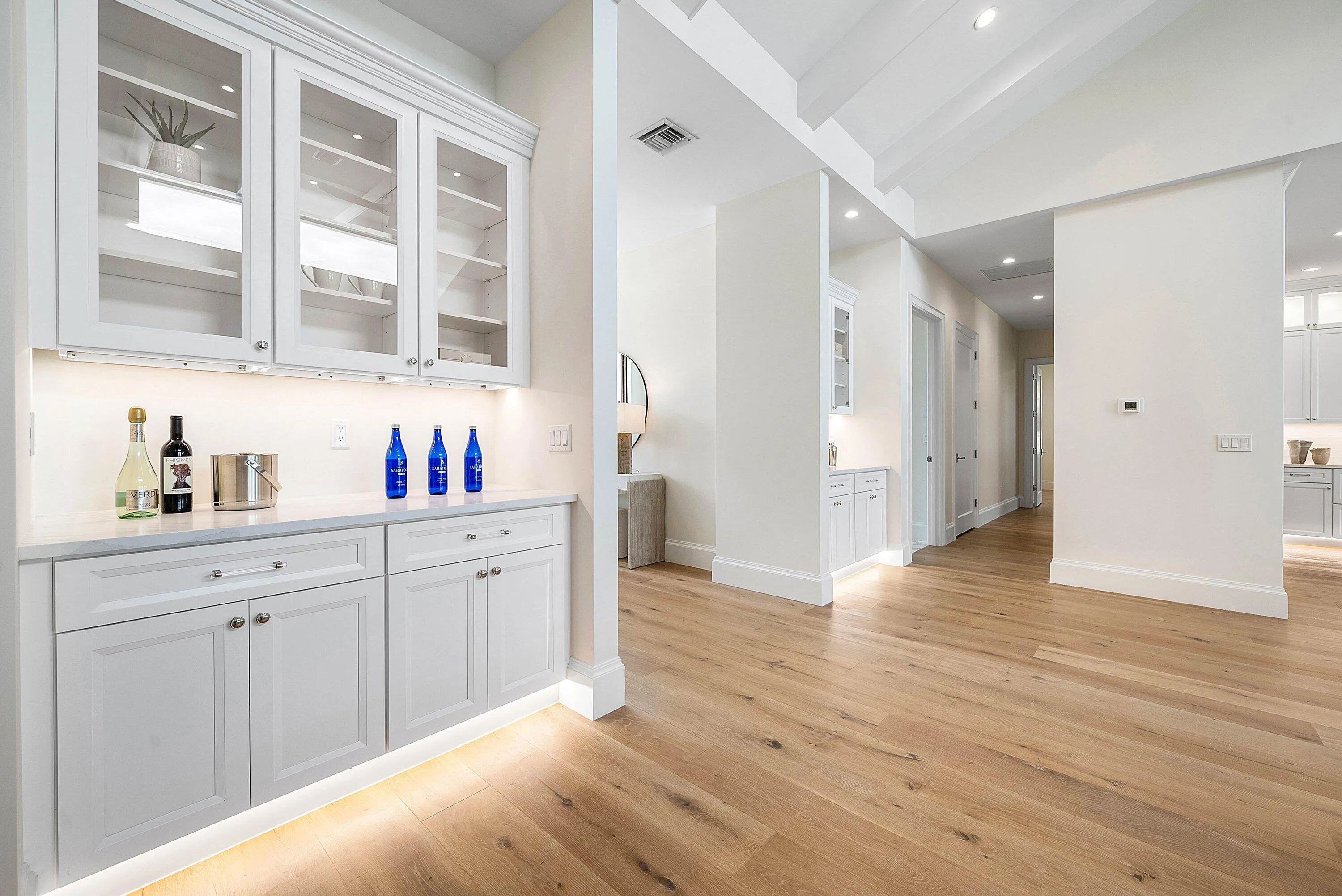 Dry Bar