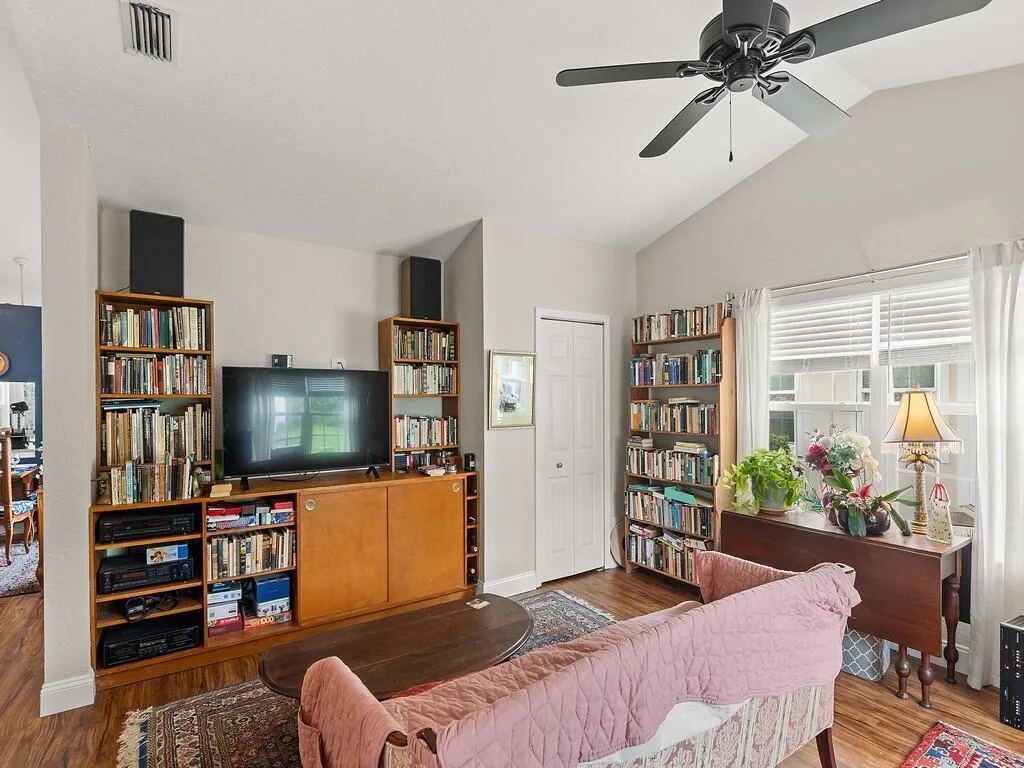 Property photo 21