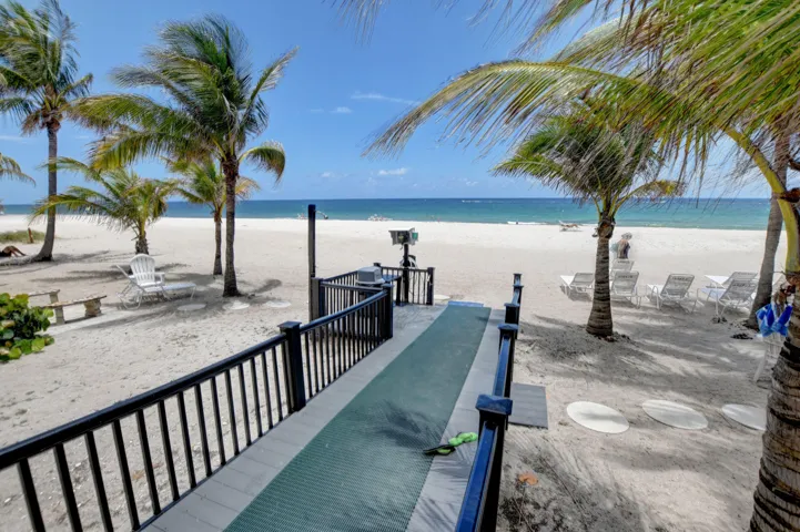 Aegean Beach Area - Direct Beach Access- Secured by Key Fob