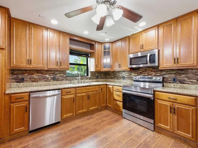 Kitchen 1