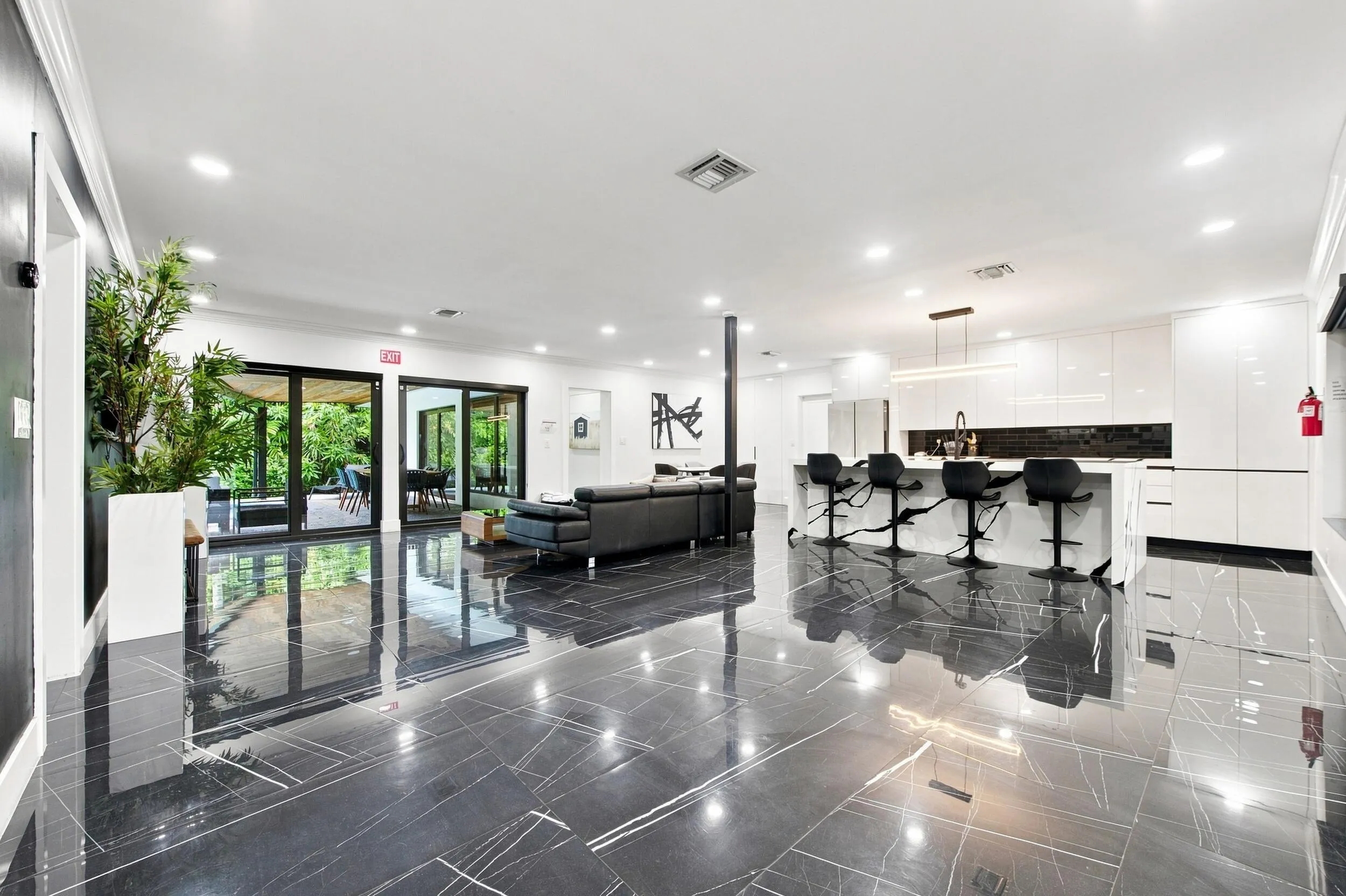 Kitchen / Family