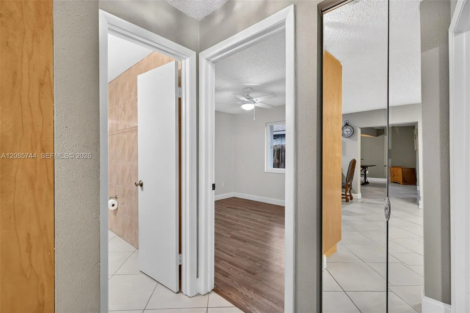 Hallway w/ two guest bedrooms and guest bathroom Hallway w/ two guest bedrooms and guest bathroom