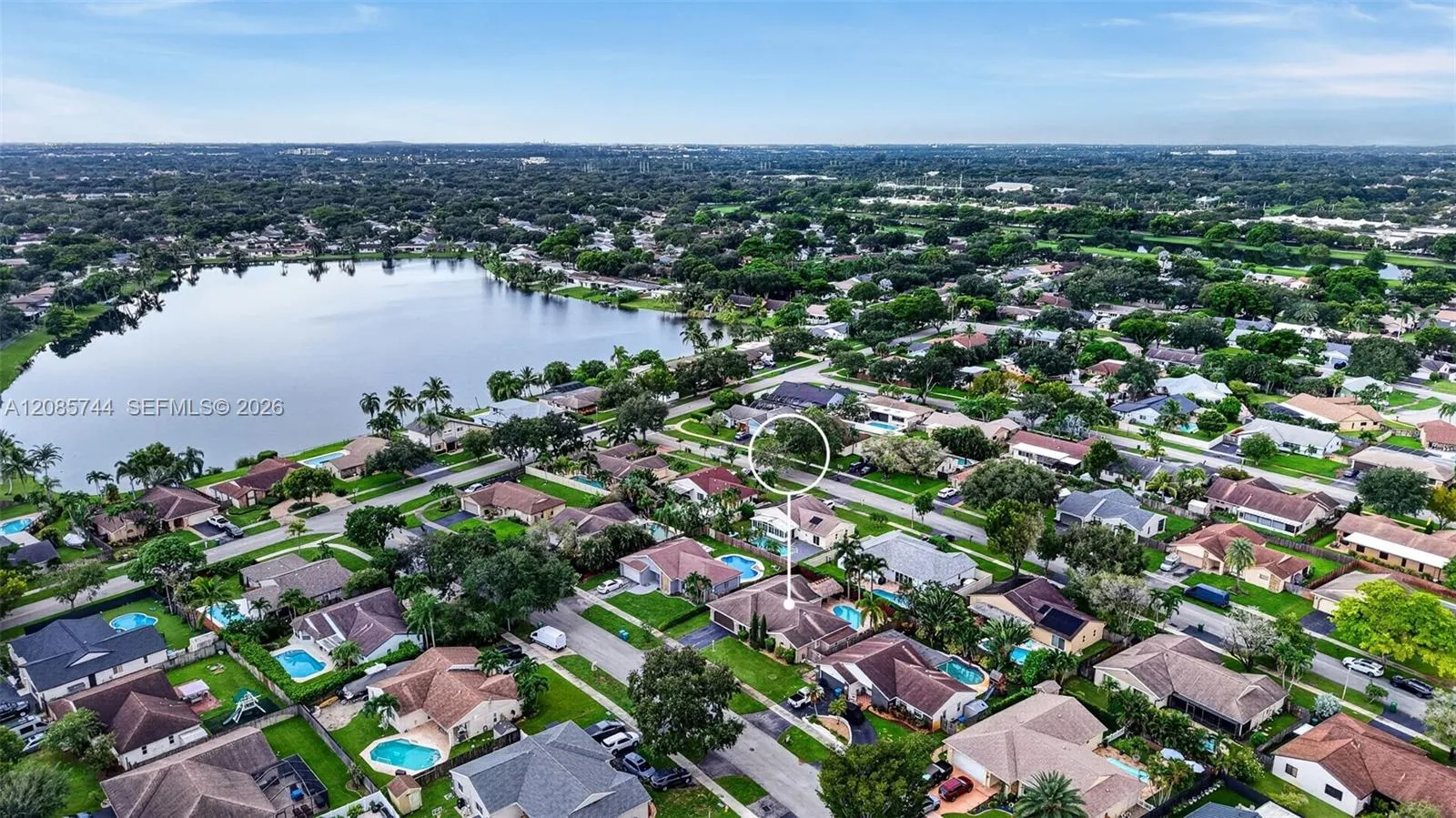 Beautiful and well maintened lake community in incredible location, A rated schools and NO HOA! Beautiful and well maintened lake community in incredible location, A rated schools and NO HOA!