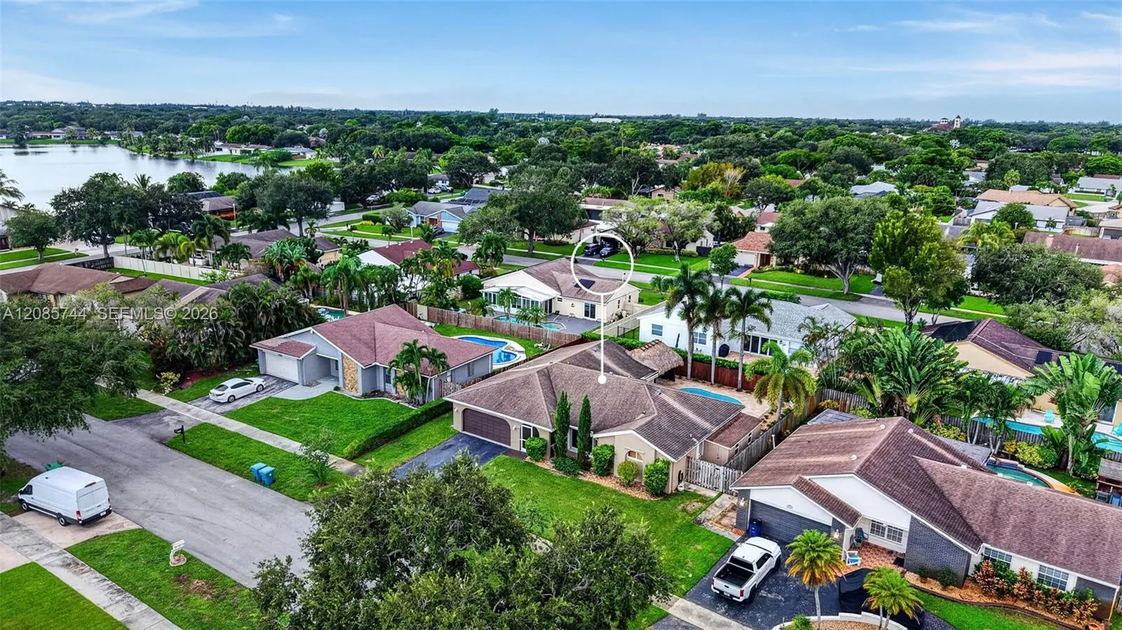 Beautiful and well maintened lake community in incredible location, A rated schools and NO HOA! Beautiful and well maintened lake community in incredible location, A rated schools and NO HOA!