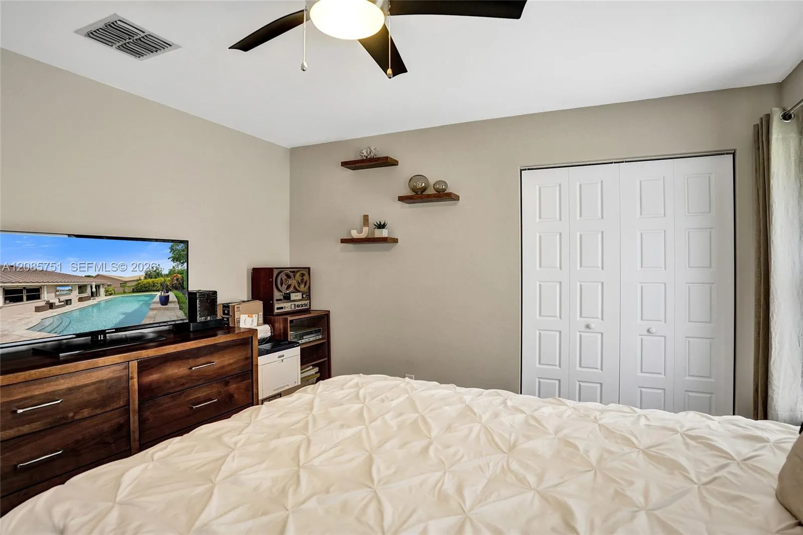 Photo 57