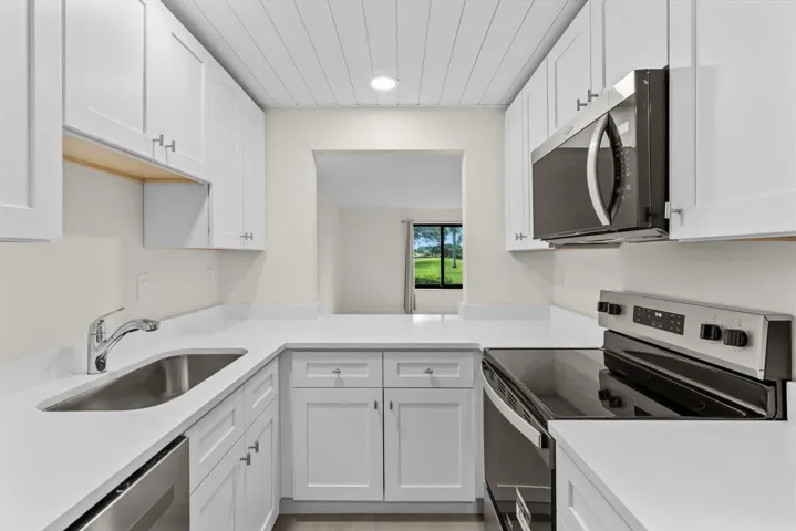 Miles Grant Kitchen3