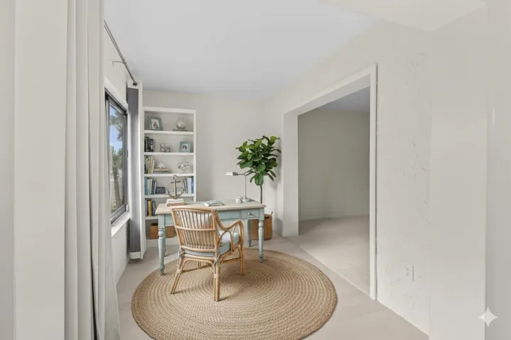 Miles Grant Entry & kitchen