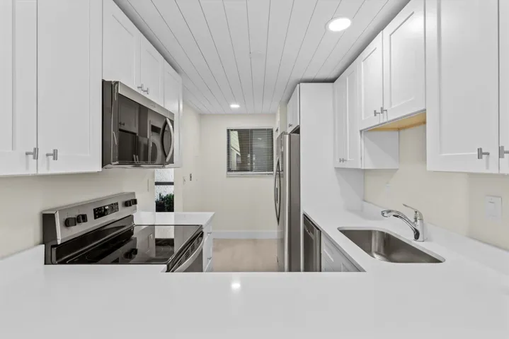 Miles Grant Kitchen4